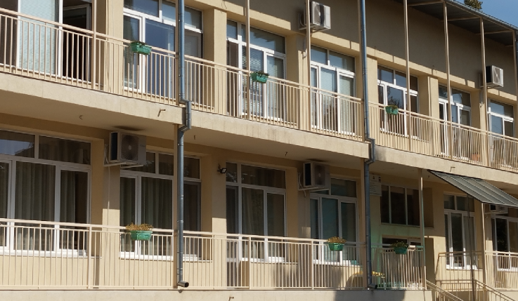 HOLIDAY PARK дари осем климатика на детска градина в Стара Загора